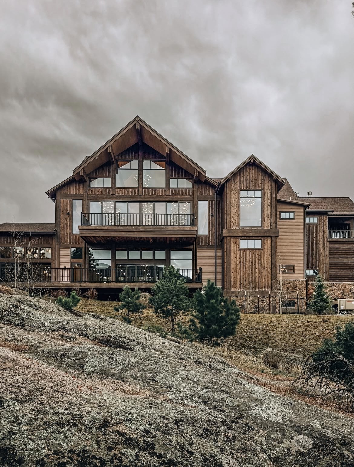 Image of the wedding venue, The Boulders at Black Canyon Inn, in Estes Park, Colorado